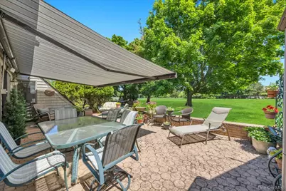 202 Captains Way, Bay Shore, NY 11706 - Photo 6