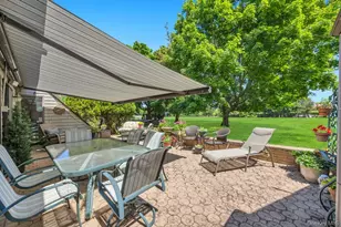 202 Captains Way, Bay Shore, NY 11706 - Photo 6