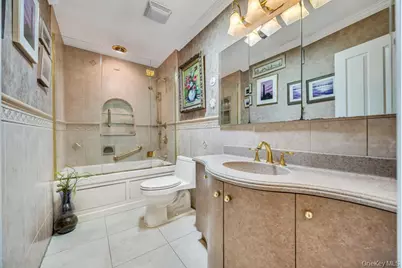 202 Captains Way, Bay Shore, NY 11706 - Photo 38