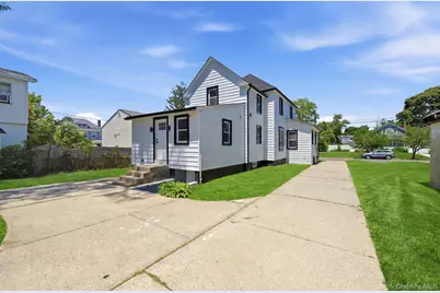 135 Whaley Street, Freeport, NY 11520 - Photo 34