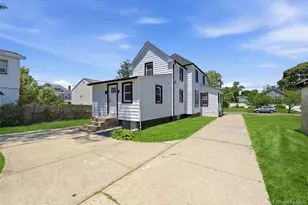 135 Whaley St, Freeport, NY 11520 - Photo 34