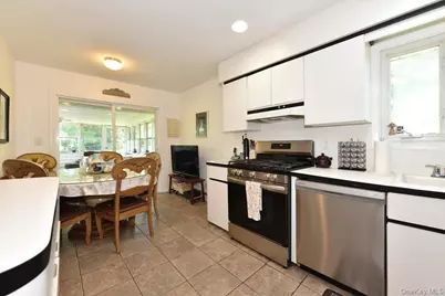 44 Peppermint Road, Commack, NY 11725 - Photo 12
