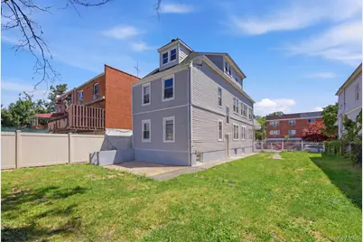 1127 Calhoun Avenue, Bronx, NY 10465 - Photo 4