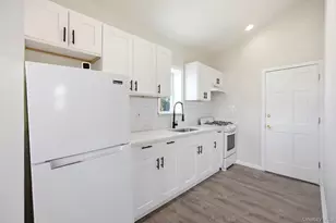 1127 Calhoun Ave, Bronx, NY 10465 - Photo 16