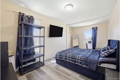 1127 Calhoun Avenue, Bronx, NY 10465 - Photo 14