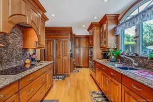 27 Jasmine Ln, Kings Park, NY 11754 - Photo 8
