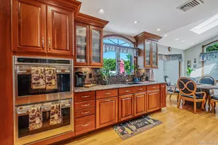 27 Jasmine Ln, Kings Park, NY 11754 - Photo 8