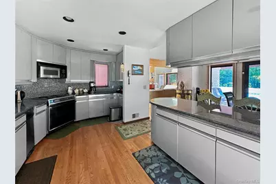 18 Quarter Court, Westhampton, NY 11977 - Photo 4