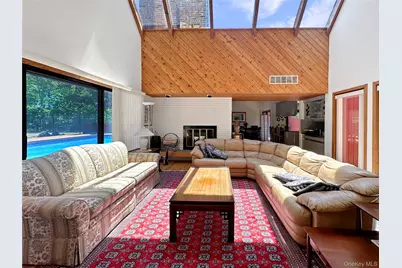 18 Quarter Court, Westhampton, NY 11977 - Photo 2
