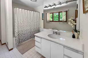 18 Quarter Ct, Westhampton, NY 11977 - Photo 6