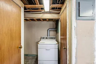 1228 80th St, Brooklyn, NY 11228 - Photo 32
