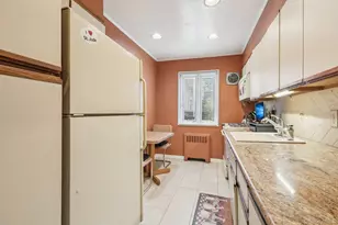 40 Lawrence Dr, White Plains, NY 10603 - Photo 8