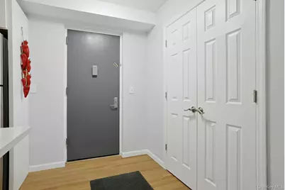 1 Hawley Terrace #2A, Yonkers, NY 10701 - Photo 4