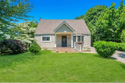 27 Yarnell Street, Brentwood, NY 11717 - Photo 2