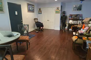 13 Granada Crescent, White Plains, NY 10603 - Photo 6