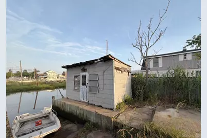 20 Church Street, Howard Beach, NY 11414 - Photo 6