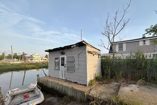 20 Church St, Howard Beach, NY 11414 - Photo 6