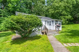 7 Brodie Rd, Hopewell Junction, NY 12533 - Photo 2