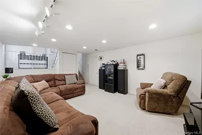 1853 Decatur Avenue, North Bellmore, NY 11710 - Photo 32