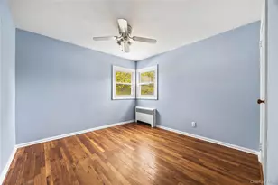 44 Bruce Ln, Westbury, NY 11590 - Photo 12