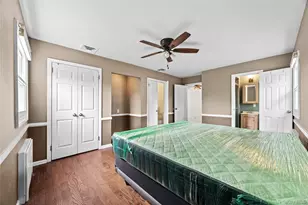44 Bruce Ln, Westbury, NY 11590 - Photo 16