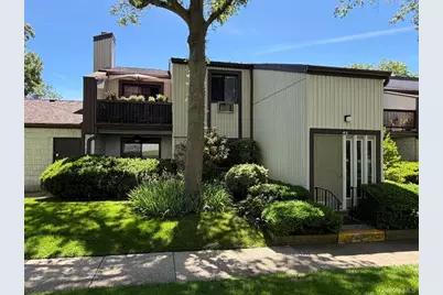 49 Richmond Boulevard #1B, Ronkonkoma, NY 11779 - Photo 2