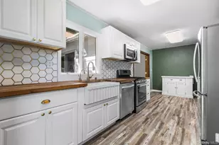 11 Valley View Rd, Hopewell Junction, NY 12533 - Photo 4