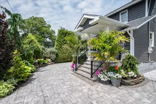 6 Marlboro Pl, Bellmore, NY 11710 - Photo 2