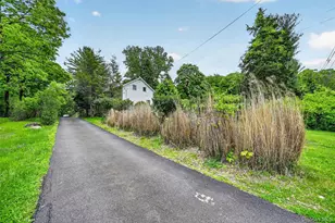 414 Buena Vista Rd, New City, NY 10956 - Photo 2
