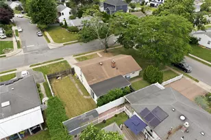 67 East End Ave, Hicksville, NY 11801 - Photo 32
