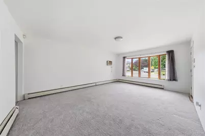 67 E End Avenue, Hicksville, NY 11801 - Photo 8
