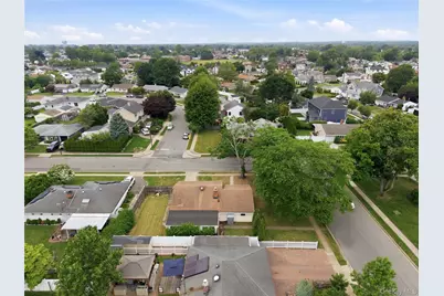 67 E End Avenue, Hicksville, NY 11801 - Photo 26
