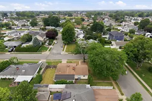67 East End Ave, Hicksville, NY 11801 - Photo 26