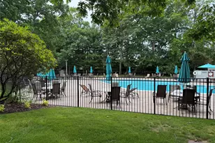 183 Kingston Dr, Ridge, NY 11961 - Photo 20