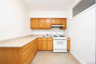 2326 E 19th St, Brooklyn, NY 11229 - Photo 12