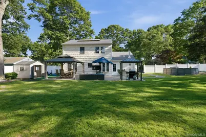 28 Cedar Heights Drive, Ridge, NY 11961 - Photo 4