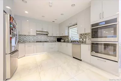 345 Washington Avenue, Cedarhurst, NY 11516 - Photo 10