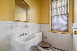 1026 W Broadway, Woodmere, NY 11598 - Photo 16
