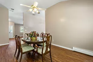 166 Richmond Ave, Medford, NY 11763 - Photo 6