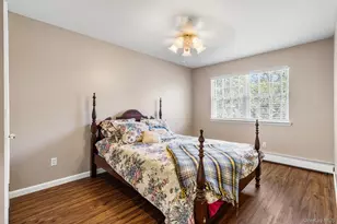 166 Richmond Ave, Medford, NY 11763 - Photo 14