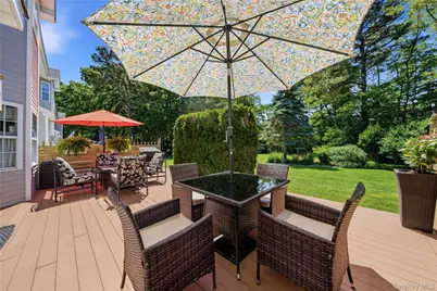 132 Willow Wood Drive, Oakdale, NY 11769 - Photo 28