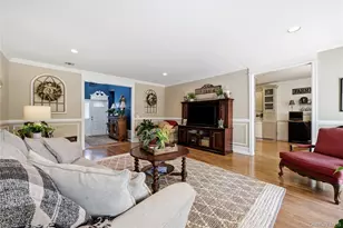 132 Willow Wood Dr, Oakdale, NY 11769 - Photo 6