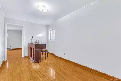 1501 Howell Road, Valley Stream, NY 11580 - Photo 22