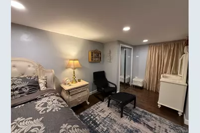 1626 Paula Lane, East Meadow, NY 11554 - Photo 14