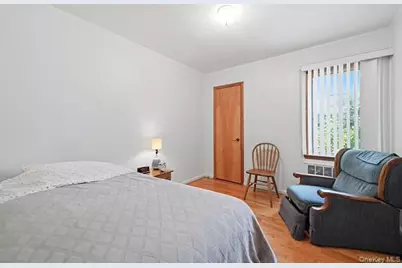152 Nassau Drive, Albertson, NY 11507 - Photo 16