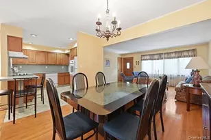 152 Nassau Dr, Albertson, NY 11507 - Photo 8