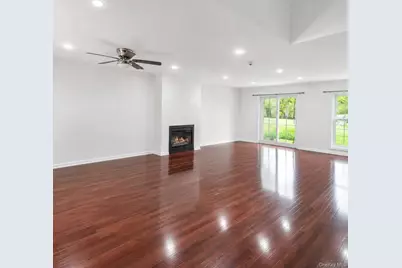 226 Westside Avenue #B23, Freeport, NY 11520 - Photo 6