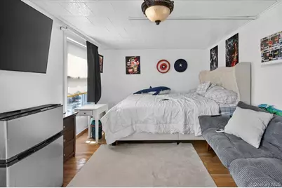 9513 85th Street, Ozone Park, NY 11416 - Photo 8