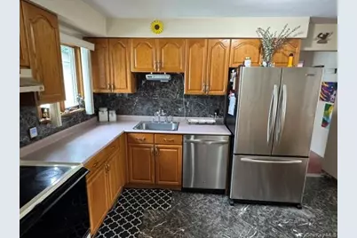 140 Union Avenue #B, Lynbrook, NY 11563 - Photo 2