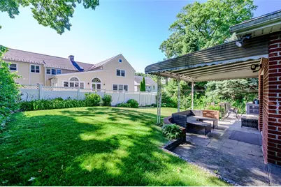 84 Ridgewood Avenue, Yonkers, NY 10704 - Photo 28